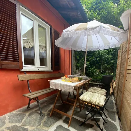 La Casa Rosa Di Riso Amaro Apartment *