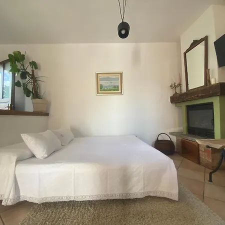 La Casa Rosa Di Riso Amaro