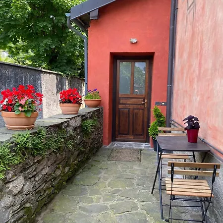 La Casa Rosa Di Riso Amaro Apartment *