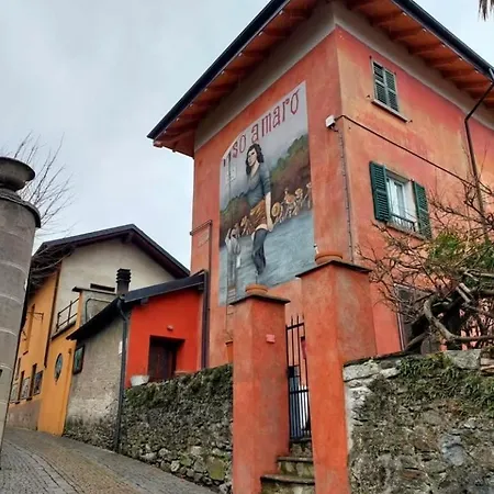 La Casa Rosa Di Riso Amaro Daire Orta San Giulio