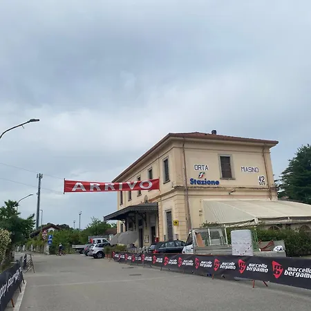 La Casa Rosa Di Riso Amaro * Orta San Giulio