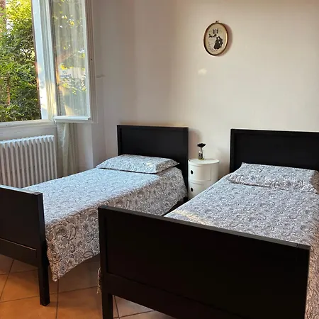 La Casa Rosa Di Riso Amaro Apartment