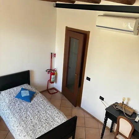 Apartment La Casa Rosa Di Riso Amaro