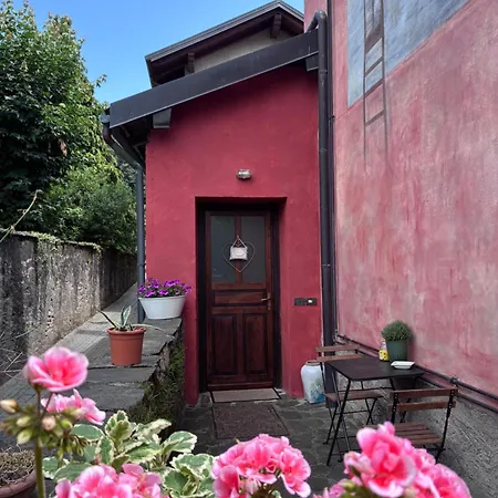 La Casa Rosa Di Riso Amaro * Orta San Giulio