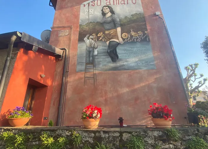 La Casa Rosa Di Riso Amaro 아파트 *
